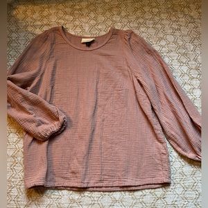 Long Sleeve Universal Thread Top